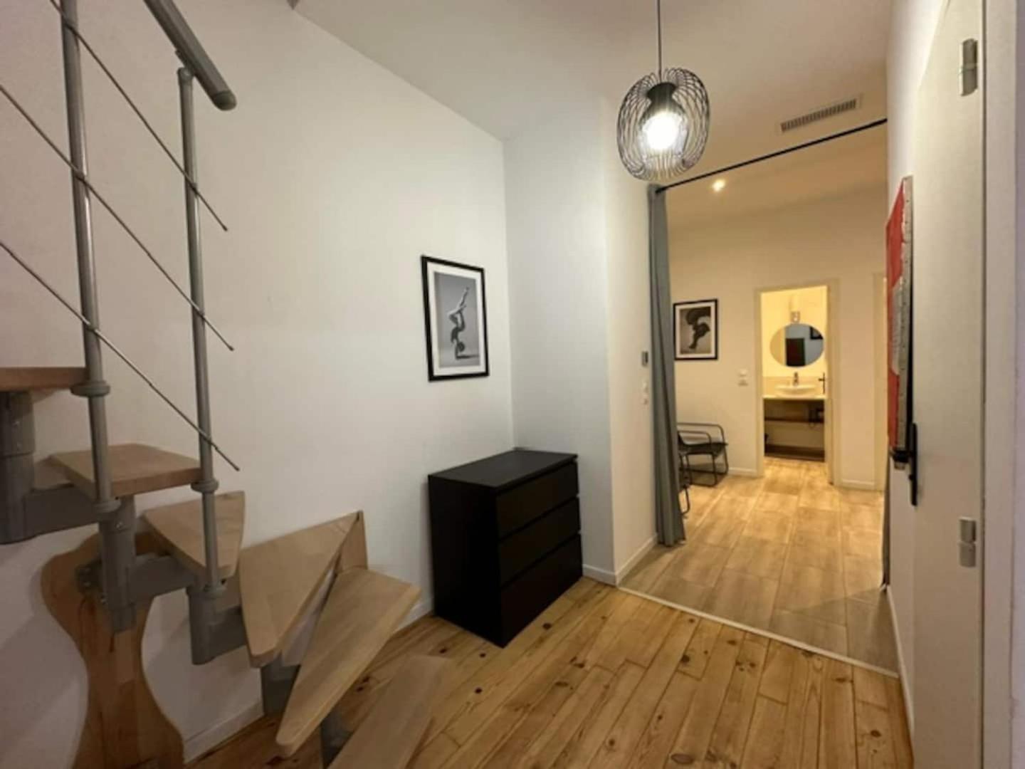 Apartment 100m From The And Palaceloft In Le Suquet *